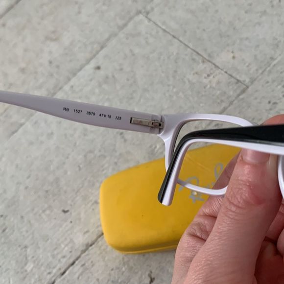Ray-Ban Prescription Glasses With Case - Picture 4 of 9